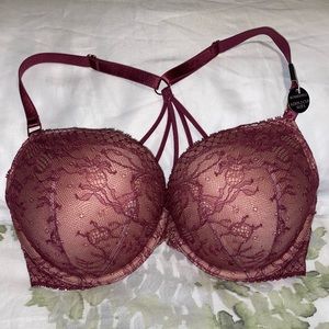 Victoria’s Secret bombshell bra 💣